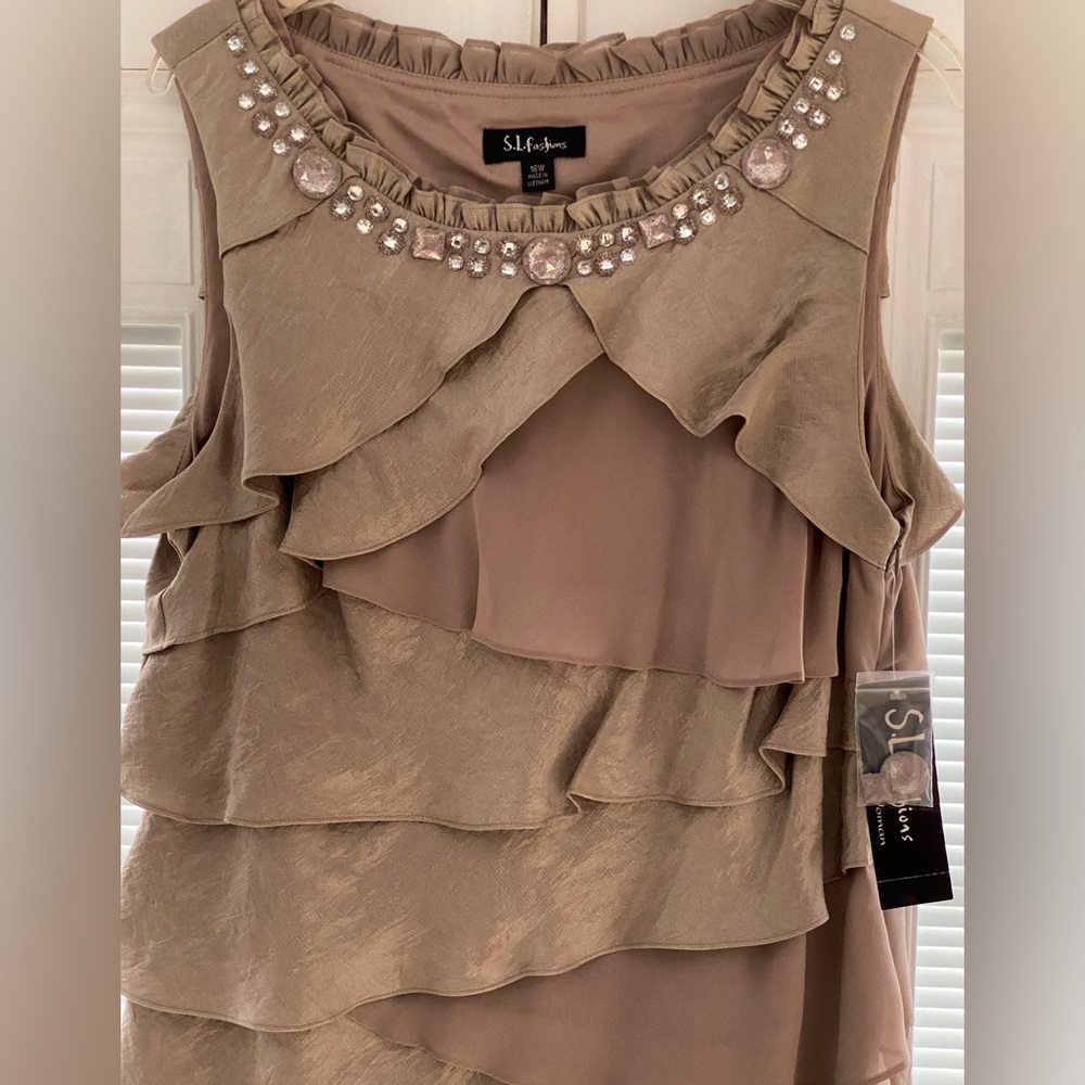 S.L.Fashions Ruffle Dress. New with Tags. Gemstone & beaded Collar.